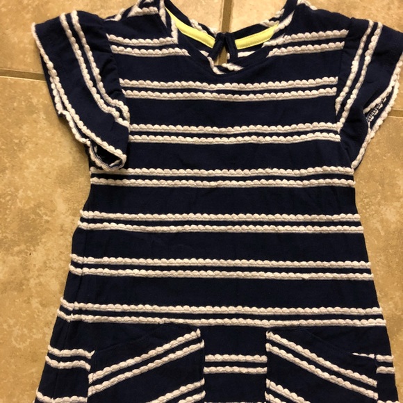 Cat and Jack Size 2T - Picture 1 of 4